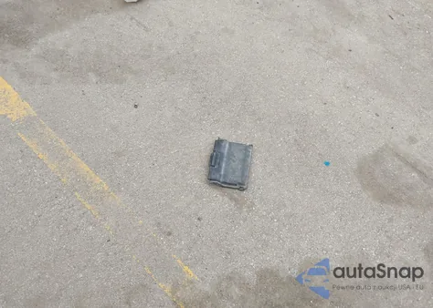 2016 Ford Focus Se z USA, uszkodzony, nr VIN 1FADP3F23GL265808